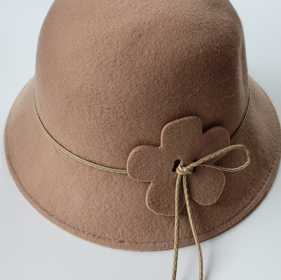 Two Wool Hats - Picture 2 of 5